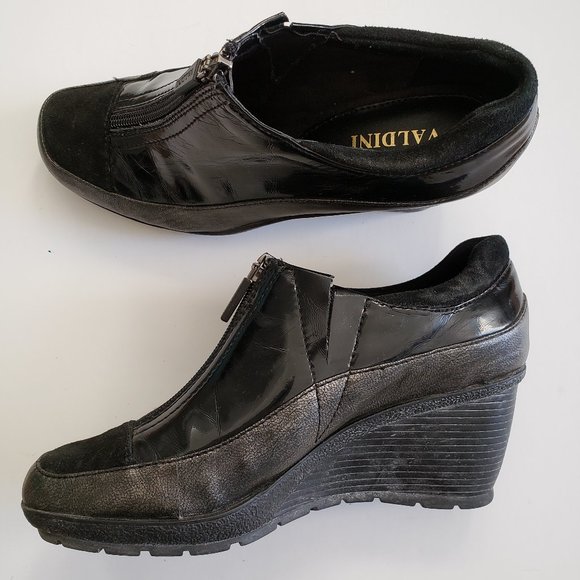 black shoes - Picture 1 of 2